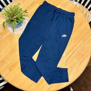 Nike joggers, so comfy!